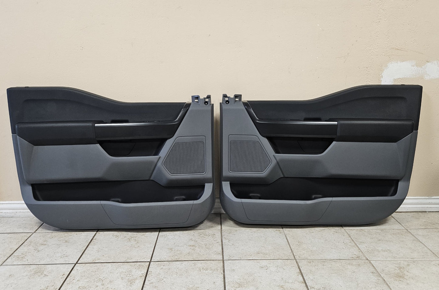 2021-2025 FORD F150 FRONT DOOR PANELS DRIVER PASSENGER LEFT RIGHT GRAY #3325