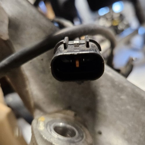 15-20 HYUNDAI GENESIS G80 AWD FRONT LEFT DRIVER SPINDLEKNUCKLE HUB #39326