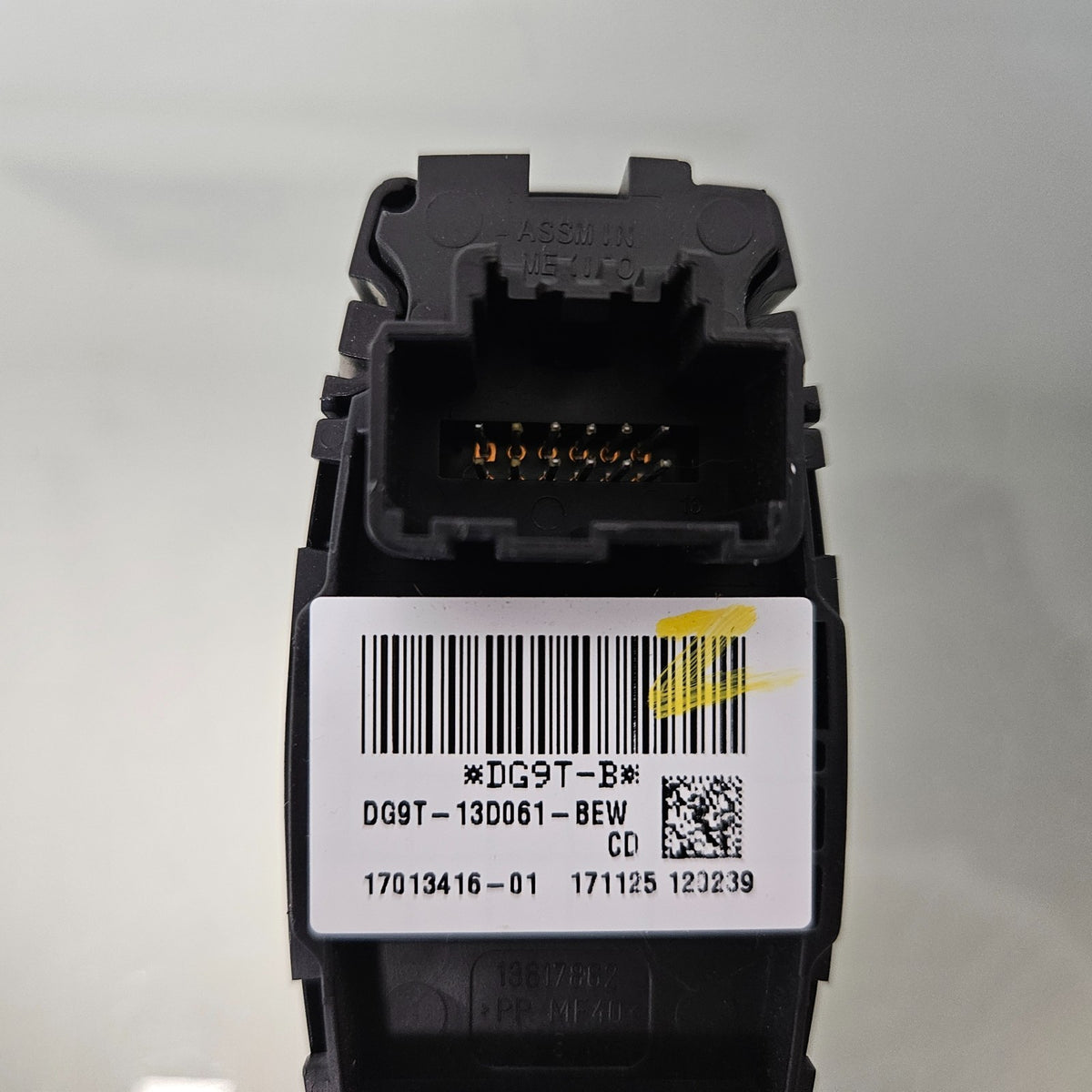 2015-2023 FORD MUSTANG HEADLIGHT CONTROL SWITCH BUTTON OEM, DG9T-13D061-BE #37814