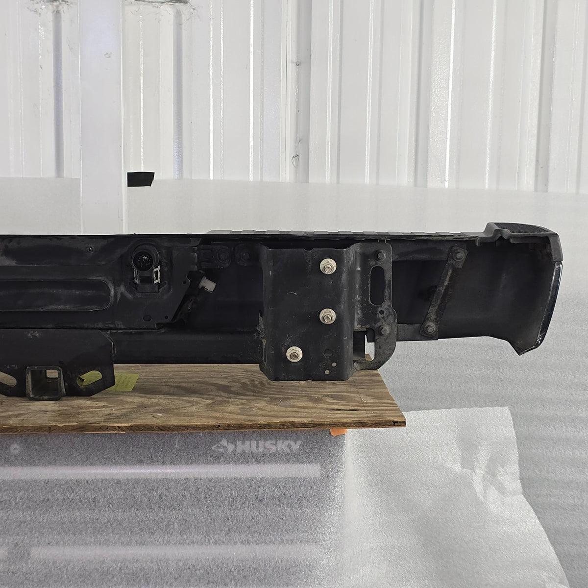 2015-2020 FORD F150 BLACK REAR BUMPER HITCH PARKING SENSORS 16 17 18 19 #462312